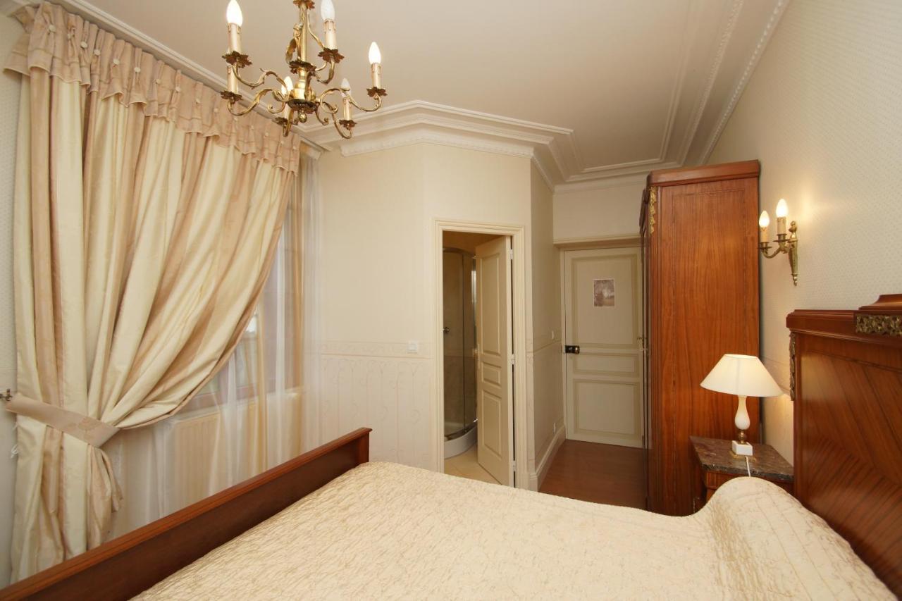 Le Manoir Des Arts Bed & Breakfast Saint-Samson-de-Bonfosse Exterior photo